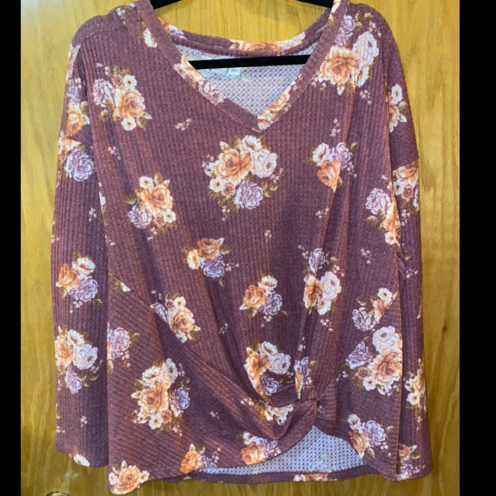 Maurice’s Shirt Knot Bottom Floral